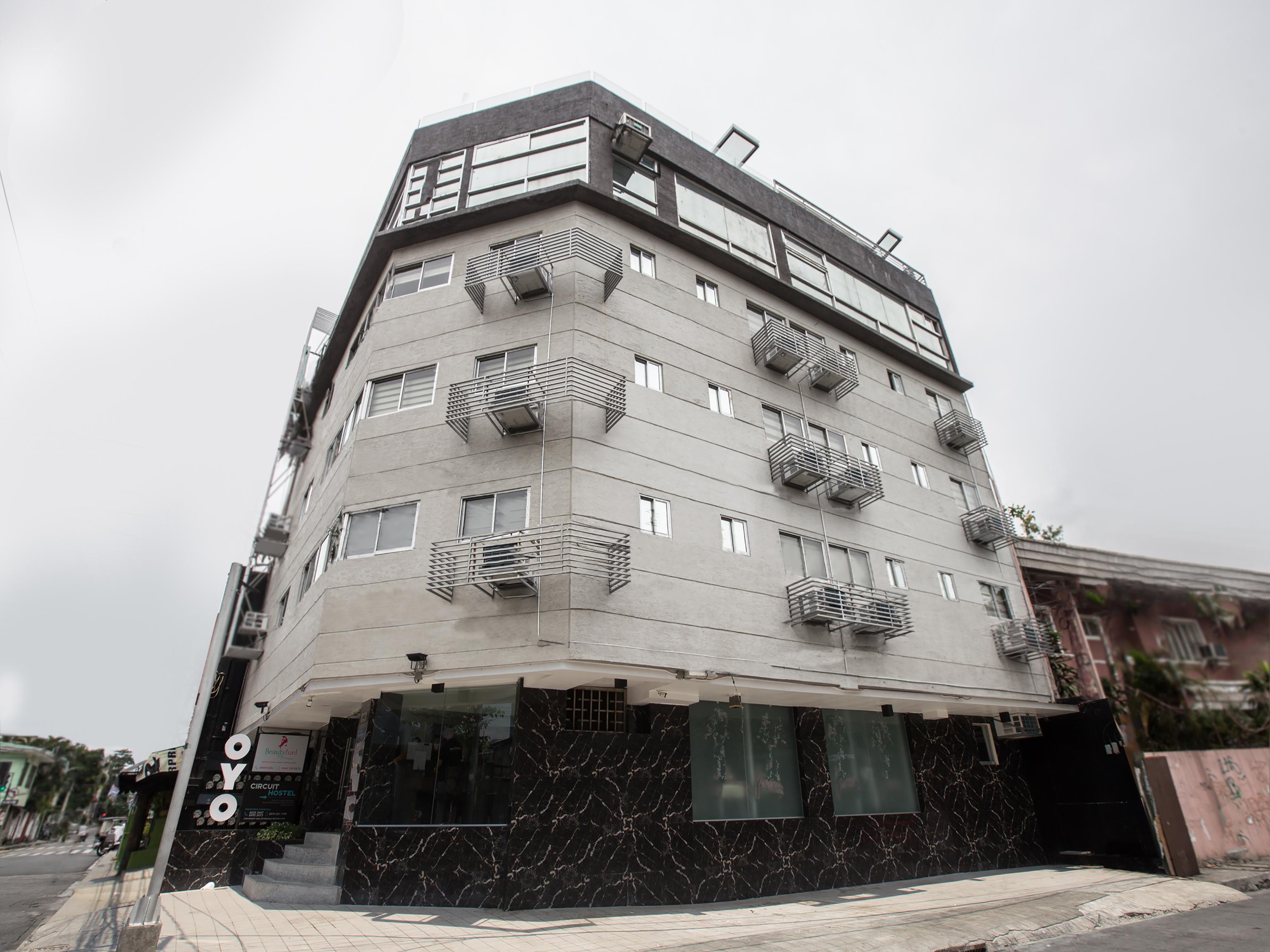 Oyo 675 서킷 호스텔 - 직원 백신 접종 마카티 외부 사진